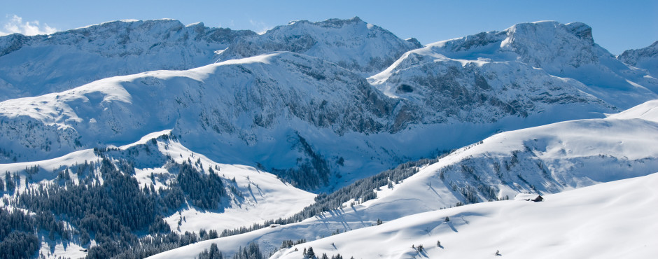 Panorama über Lenk