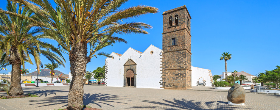 Iglesia de Nuestra Senora de la Candelaria im Zentrum von La Oliva