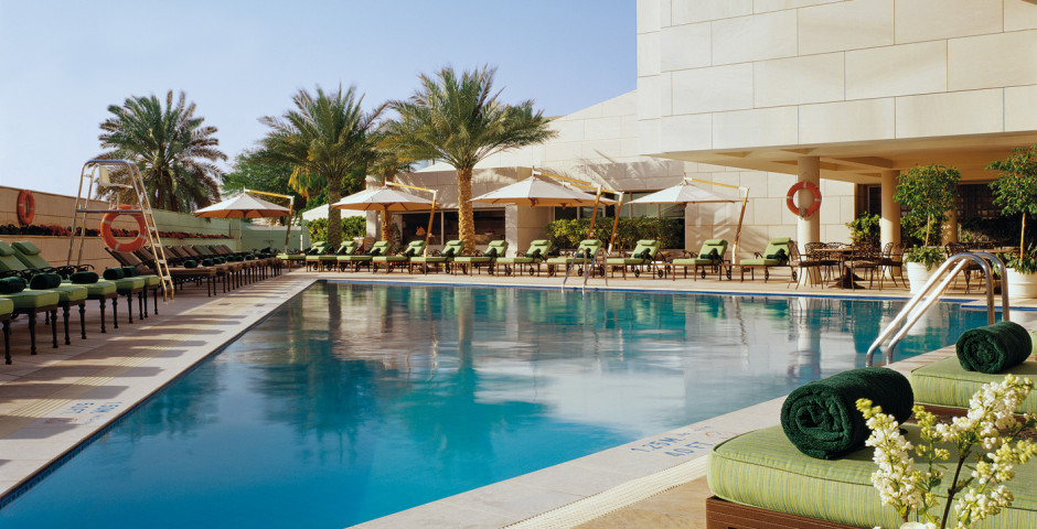 Sheraton Dubai  Creek Hotel Towers Duba   mirats 