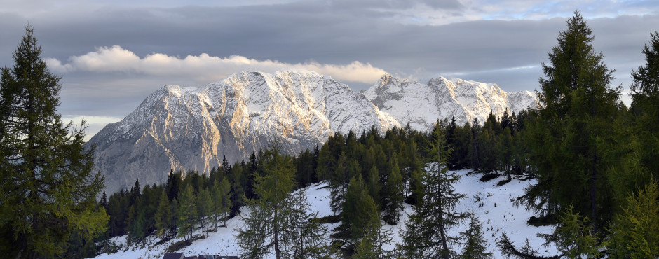 Sicht von Tauplitz auf den Berg Grimming