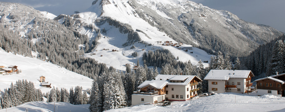 Blick auf den Berg Biberkopf im Winter