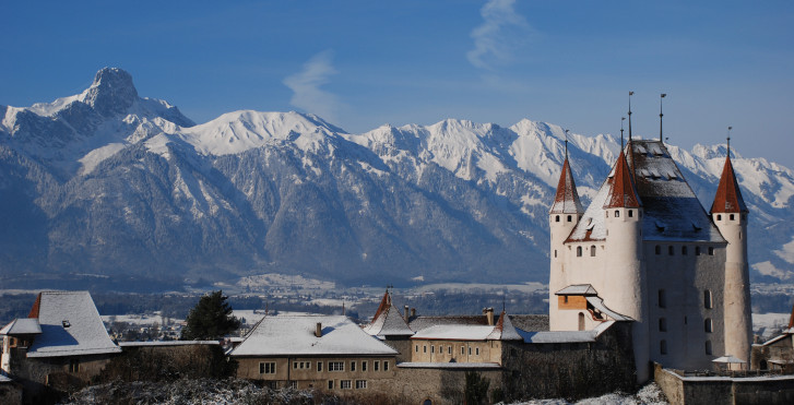 Schloss Thun im Winter