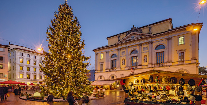 Weihnachtsmarkt in Lugano / © Switzerland Tourism, Jan Geerk