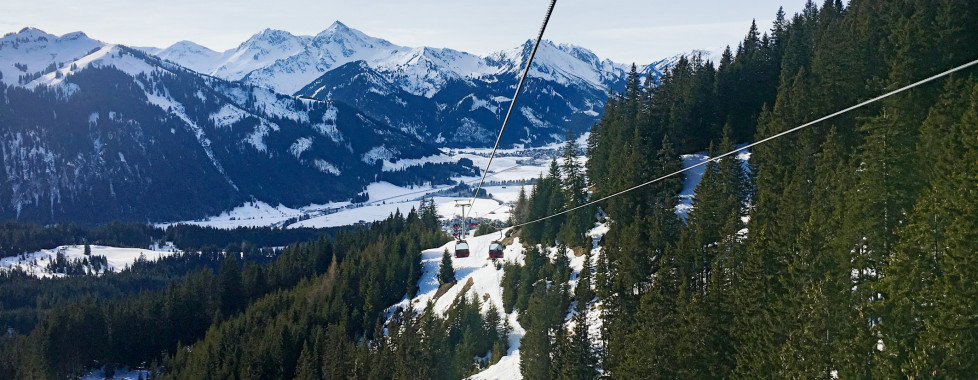 Seilbahn ins Tal
