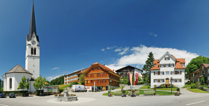 Lingenau im Sommer