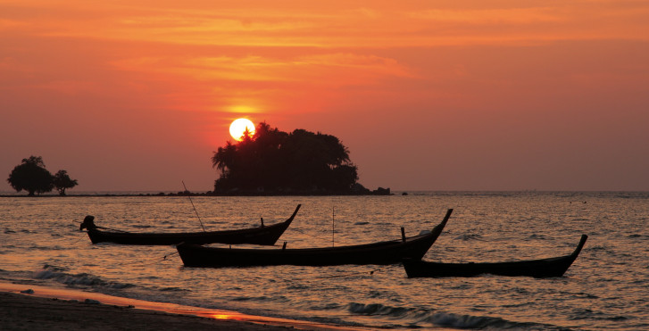 Nai Yang Beach
