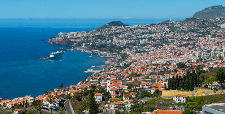Vue panoramique sur Funchal