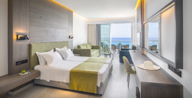 Familien-Suite Executive - Cavo Maris Beach Hotel