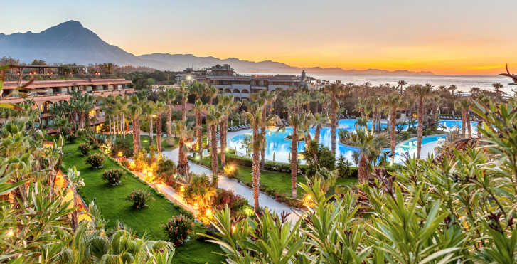Acacia Resort