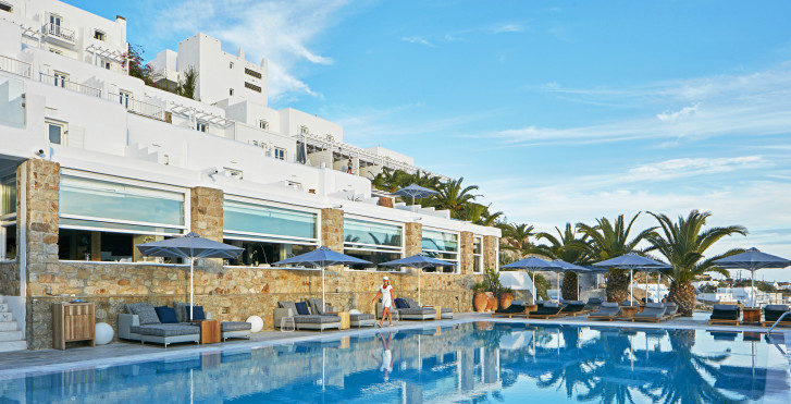Myconian Ambassador Hotel