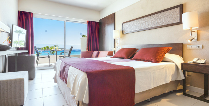 Doppelzimmer Meersicht - Hipotels Mediterraneo