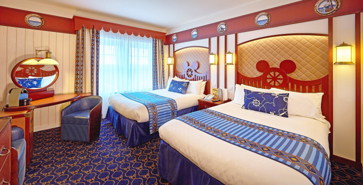 Compass Club Zimmer - Disney Newport Bay Club - inkl. Parkeintritt