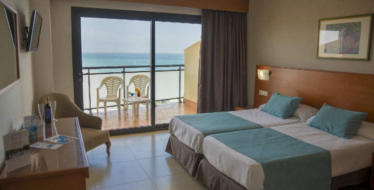 Hotel Puente Real