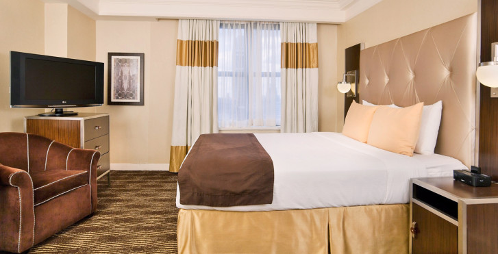 Wyndham New Yorker Hotel
