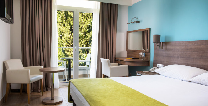Hotel Astarea I & II