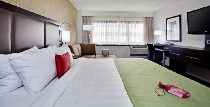 Sonesta Los Angeles (ex Crowne Plaza Los Angeles Airport)
