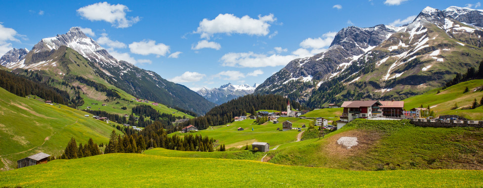Blick auf den Biberkopf im Sommer