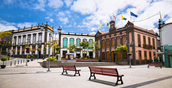 Plaza de Constitución mit Rathaus