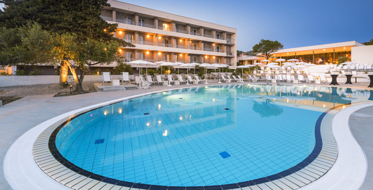 Hotel Pharos