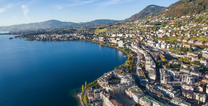 Sicht über die Stadt Montreux