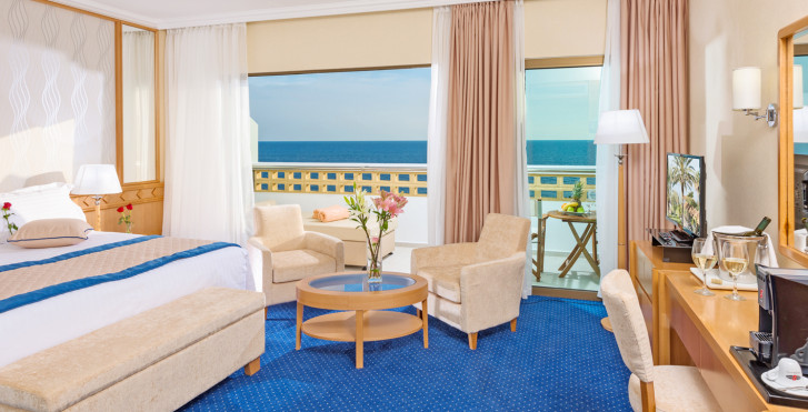 Constantinou Bros Athena Royal Beach Hotel
