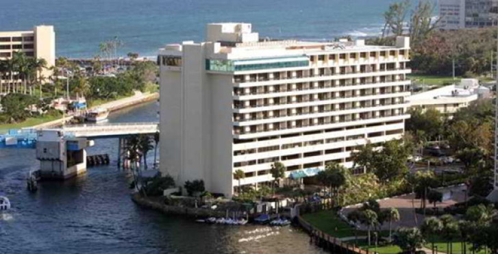 Waterstone Resort & Marina Boca Raton, Curio Collection by Hilton