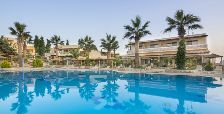 Kouros Palace Hotel