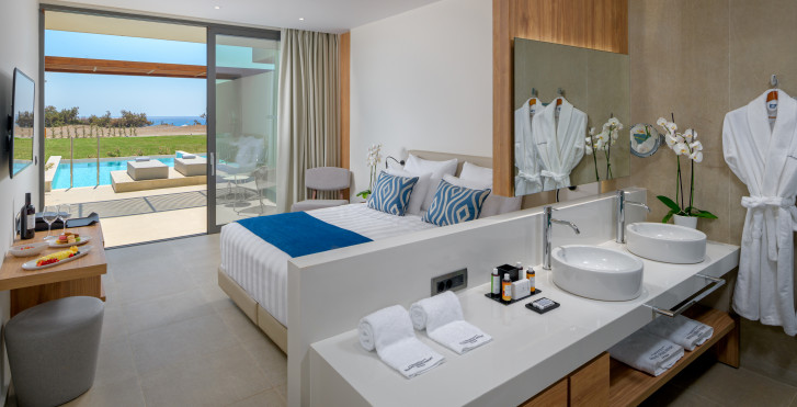 Doppelzimmer mit Privatpool und Meersicht - Gennadi Grand Resort