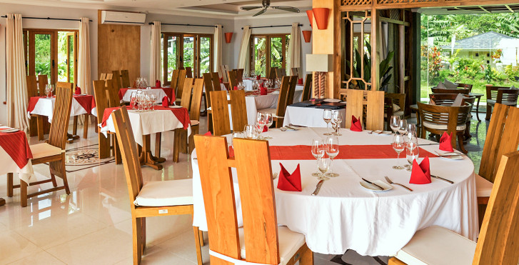 Crown Beach Hotel