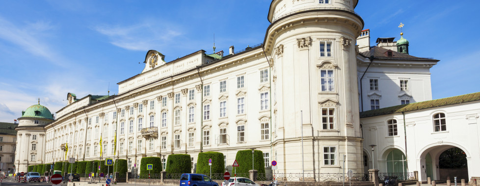 Vue sur la Hofburg impériale à Innsbruck