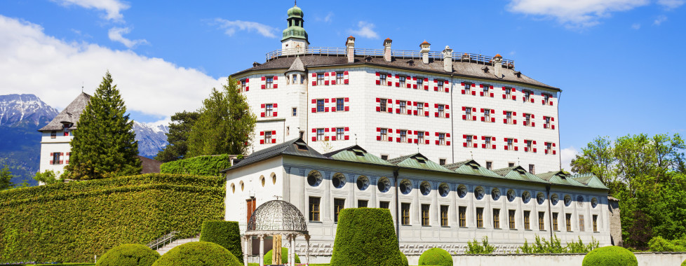 Château d'Ambras, construit au Moyen Âge à la périphérie d'Innsbruck