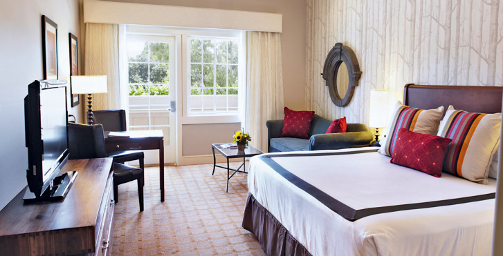 River Terrace Inn