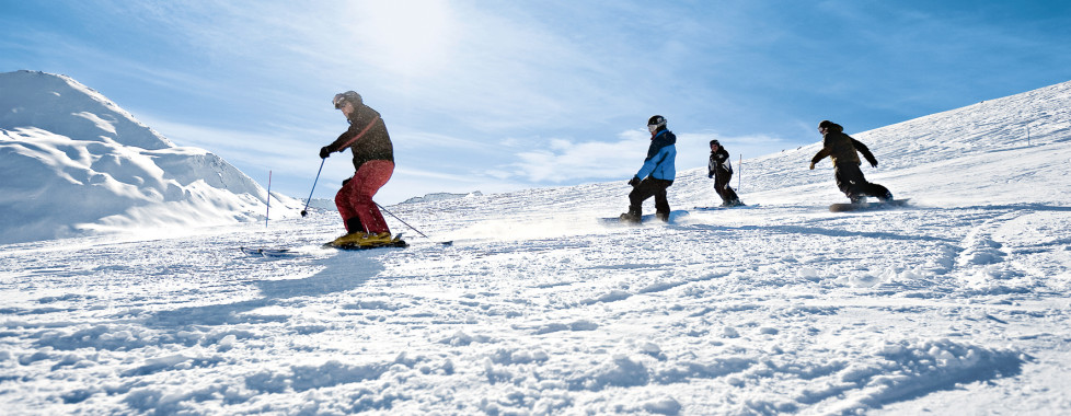 Wintersport auf den Pisten von Grächen