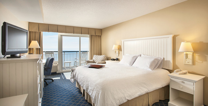Hampton Inn & Suites Oceanfront