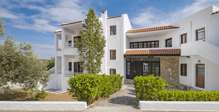 Lithos Hotel