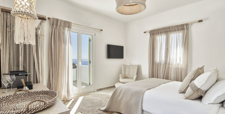Suite - Volcano Luxury Suites