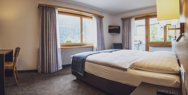 Doppelzimmer Superior / © Davos Klosters Mountains - Hotel Strela - Skipauschale