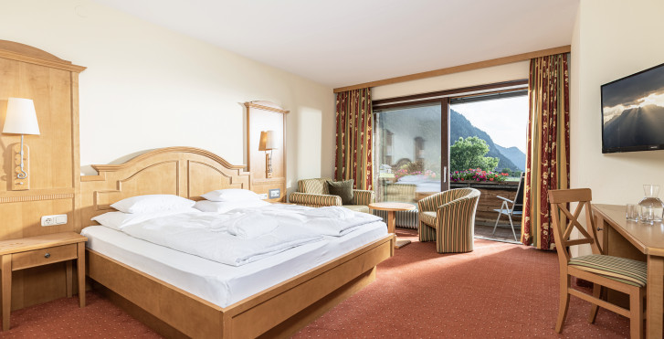 Doppelzimmer Panorama Deluxe - Hotel Pirchnerhof - Sommer inkl. Bergbahnen