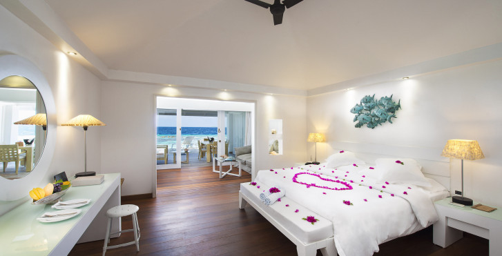 Beach Junior Suite - Diamonds Thudufushi Island Resort