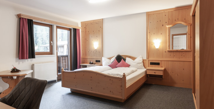 Doppelzimmer - first mountain Hotel Ötztal
