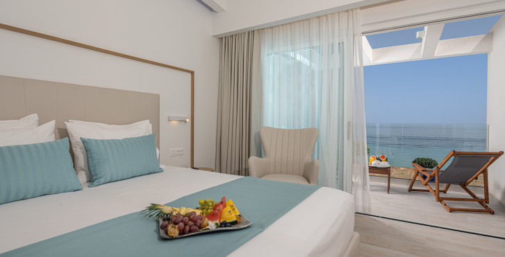 Mirage Bleu Hotel