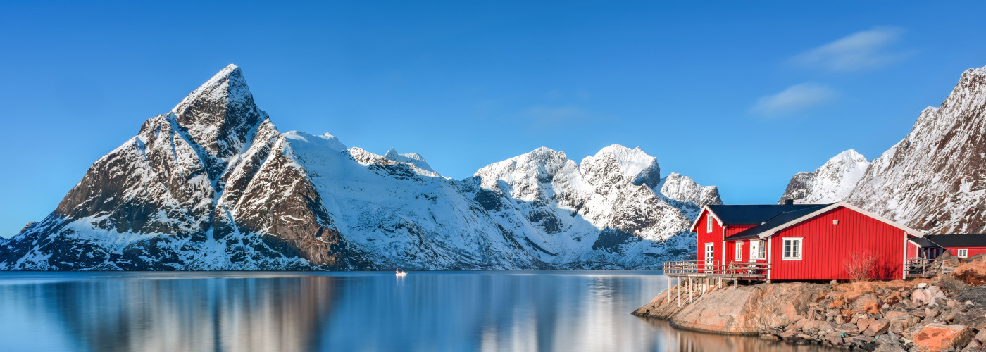Rorbuer in Olenilsoya im Winter